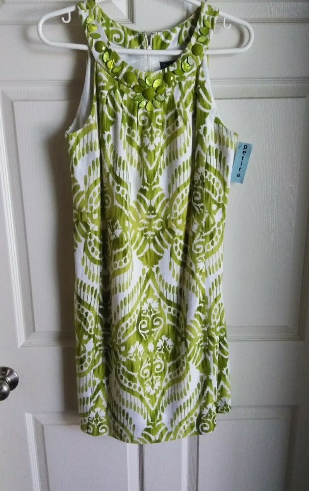 Sleeveless dress